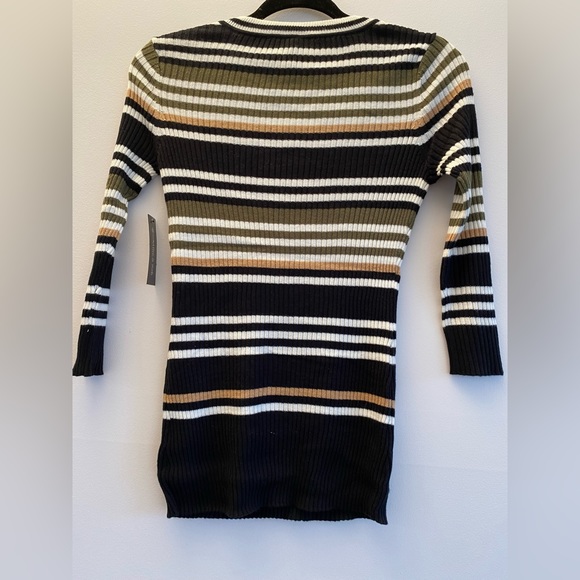 NWT Multi colour stripe V neck Ribbed sweater with Grommet &Lace front bohemian - Picture 11 of 13